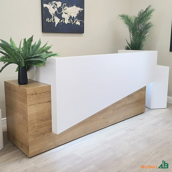 Quầy lễ tân Luxury vân gỗ QLT036