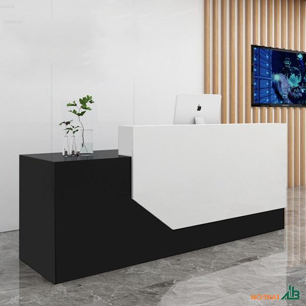 Bàn quầy thu ngân 2m QTN006