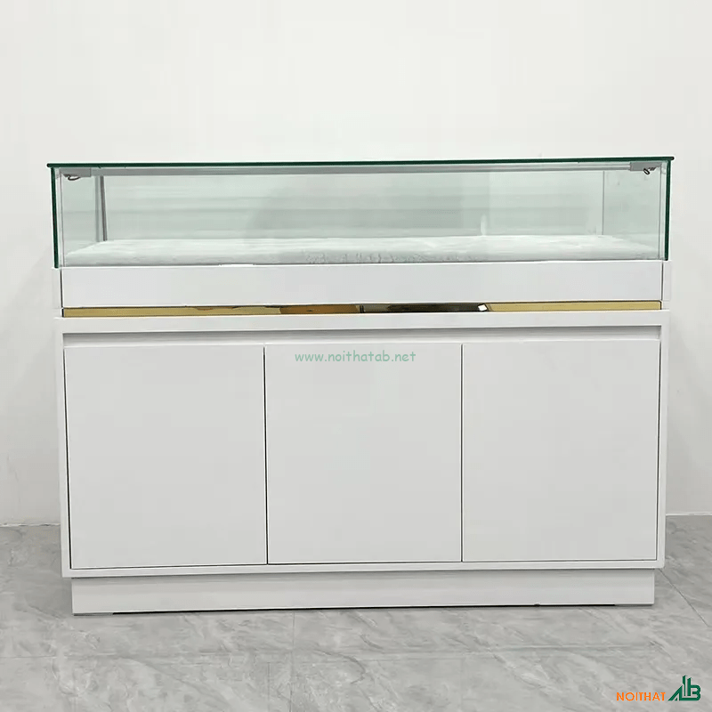 Tủ kính trưng bày thấp 3 cánh