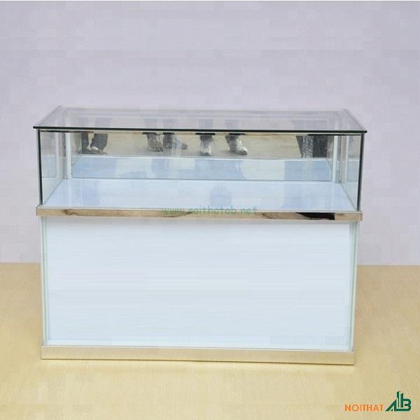 Tủ kính trưng bày cửa lùa