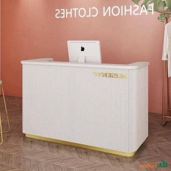 Quầy lễ tân shop quần áo lam sóng nhựa QLT058