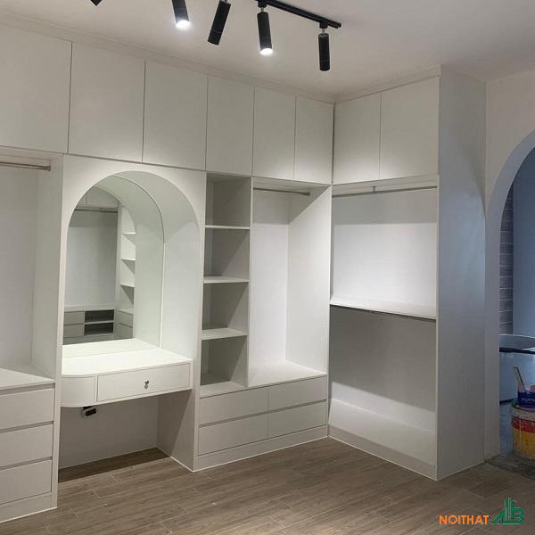 Tủ quần áo âm tường TQA030