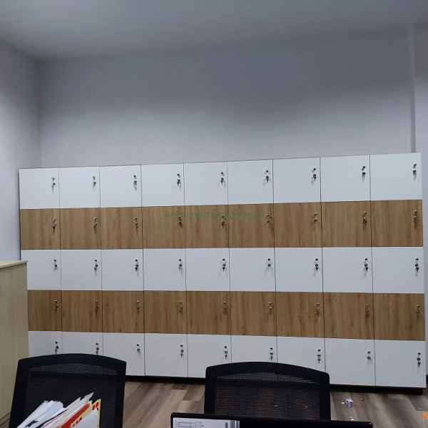 Tủ locker gỗ 45 ngăn