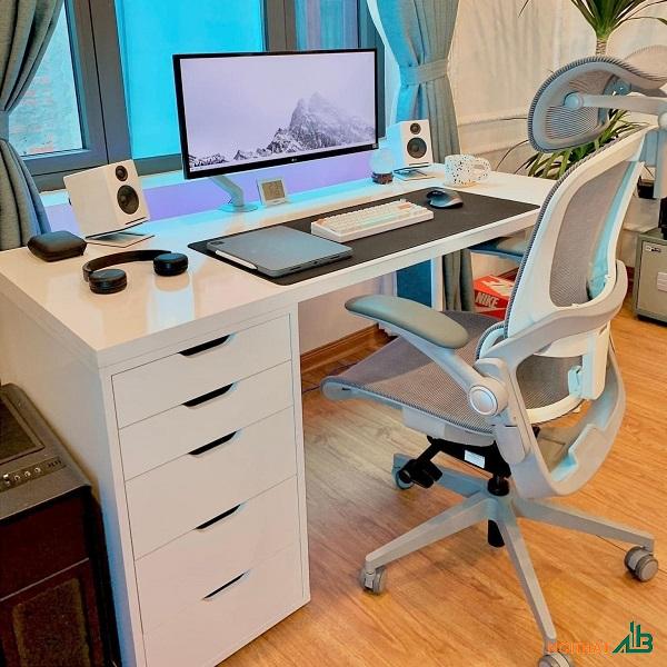 Bàn làm việc IKEA 1m4 chân sắt BLV045