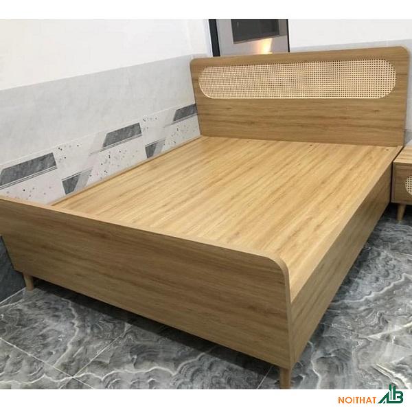 giường ngủ 1m6 x 2m đầu căng mây GN062
