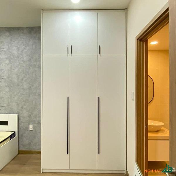 Tủ quần áo 1m2 đụng trần TQA122