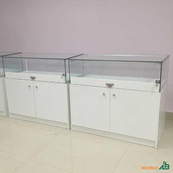 Tủ trưng bày trang sức cửa kéo giá rẻ TTB100