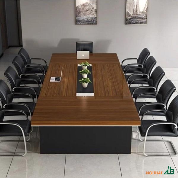 Bàn họp 2m4 x 1m4 giá rẻ BH026
