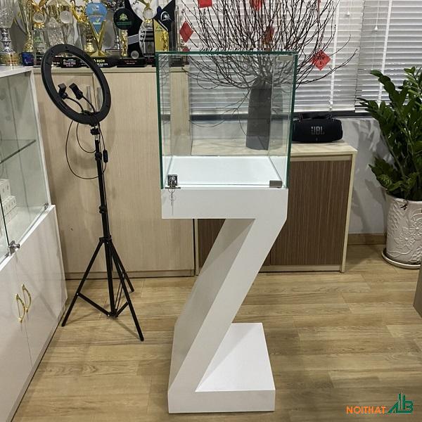 Tủ trưng bày nữ trang chữ Z TTB109