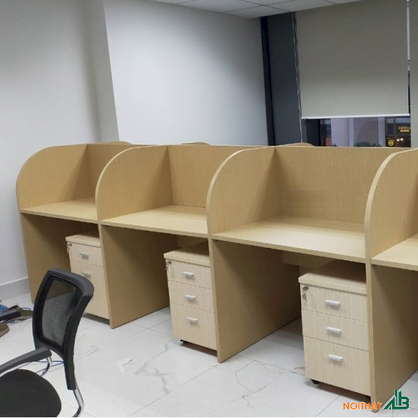Bàn cụm vách ngăn 6 chỗ kèm hộc cá nhân BLV048