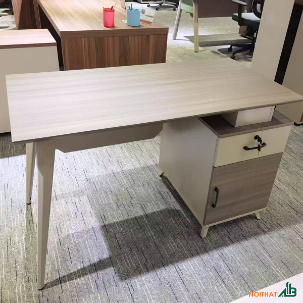 Bàn văn phòng 1m2 cao cấp BLV103