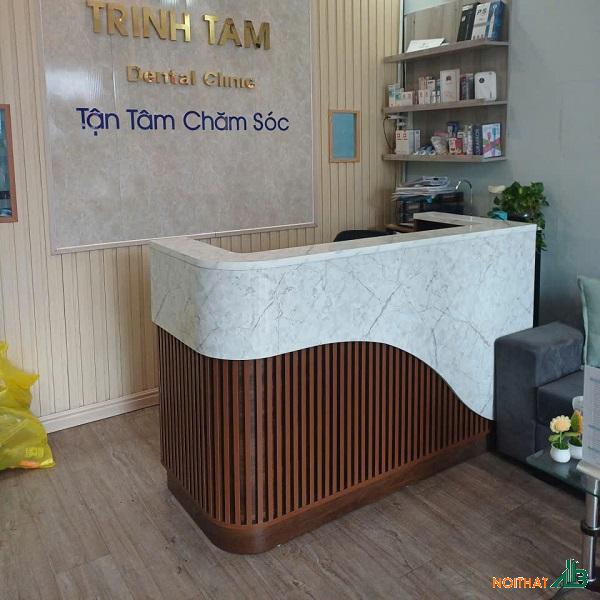 Quầy thu ngân 1m6 bo cong sang trọng QTN042